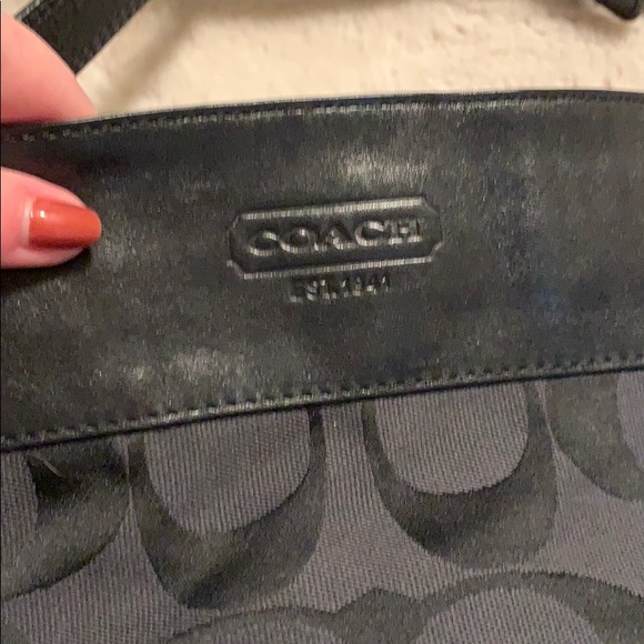 Coach purse - Picture 3 of 8